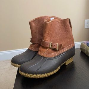 light brown leather bean boots